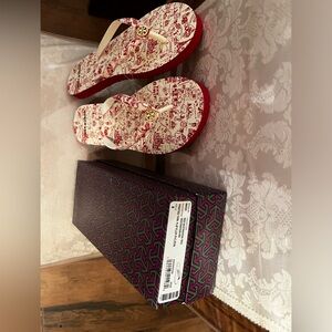 Tory Burch size 8 flip flops